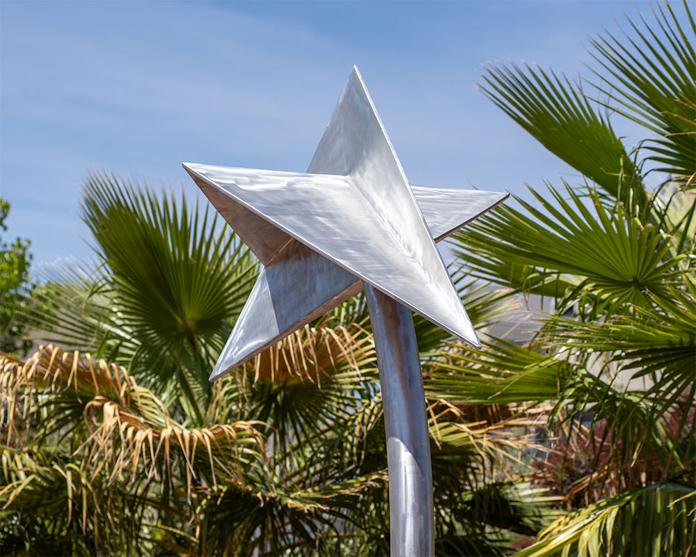 32 Dancing Lone Star by John Banks 2025